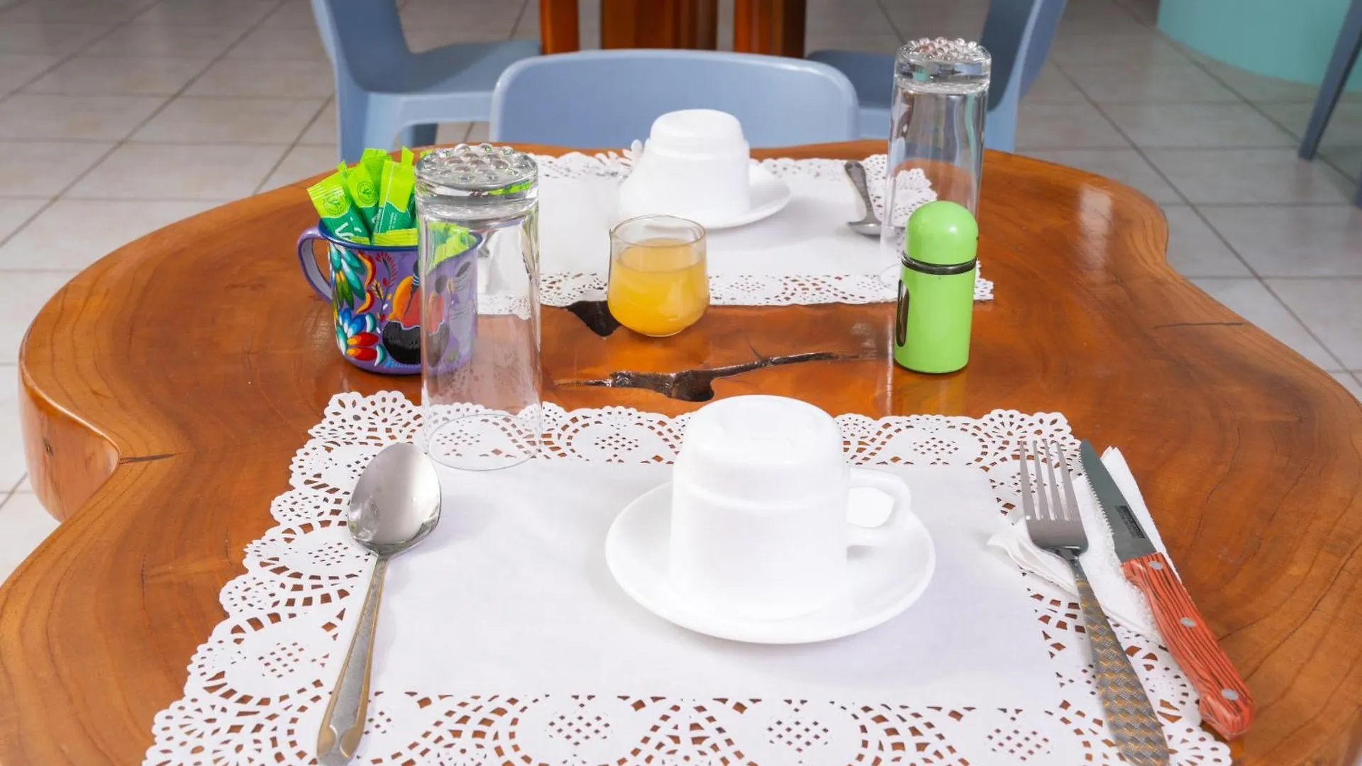 Bed & Breakfast Bed and Breakfast Pacific Blue House Puerto Ayora  Ecuador